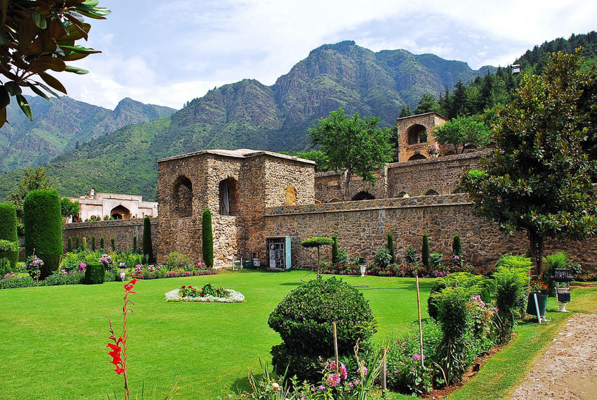 Kashmir me ghumne ki jagah | कश्मीर के दर्शनीय स्थल | कश्मीर में घूमने की जगह | TOURIST PLACES IN KASHMIR IN HINDI