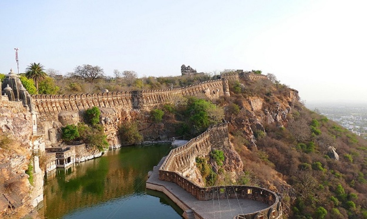 amazing facts about chittorgarh fort in hindi - चित्तौड़गढ़ किले के बारे में 11 रोचक तथ्य